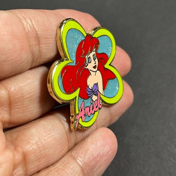 Disney Ariel Princess Trading Pin Little Mermaid Sparkle Lapel Pin Brooch Badge - Picture 6 of 9